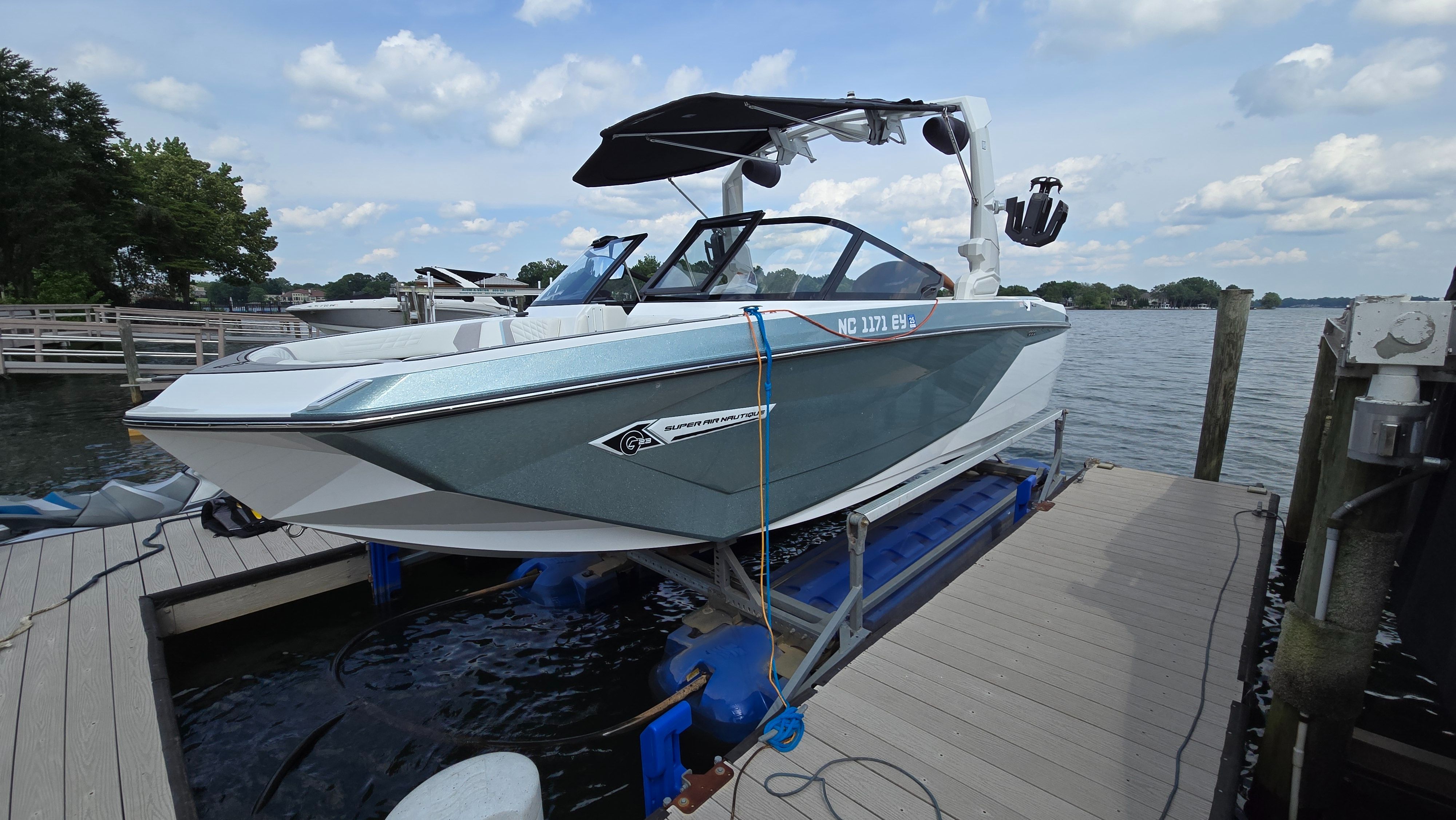 2022 G23 Super Air Nautique Icon
